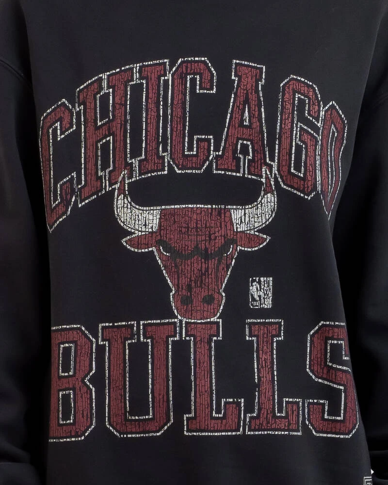 Mitchell & Ness Chicago Bulls Ivy Arch Sweatshirt 4 Mitchell & Ness Chicago Bulls Ivy Arch Sweatshirt - Image 4
