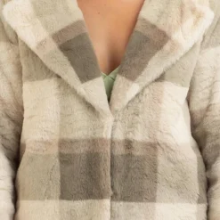 Chester Faux Fur Jacket 7 Chester Faux Fur Jacket -Deals Vistara Fit Store 20357229 02 RT XL