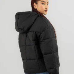 Nike Essential Classic Hooded Puffer Jacket -Deals Vistara Fit Store 20359735 01 LT XL